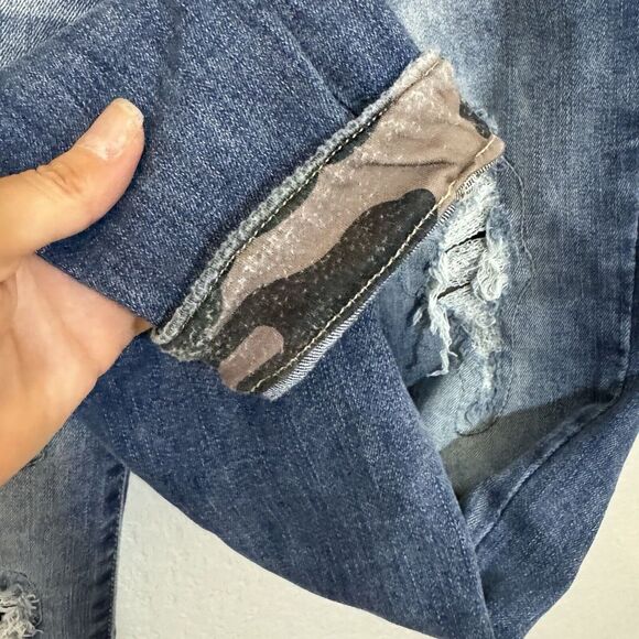Judy Blue Skinny Fit Jeans Women size 1/25 Distressed Raw‎ Hem Medium CAMO - Picture 4 of 4